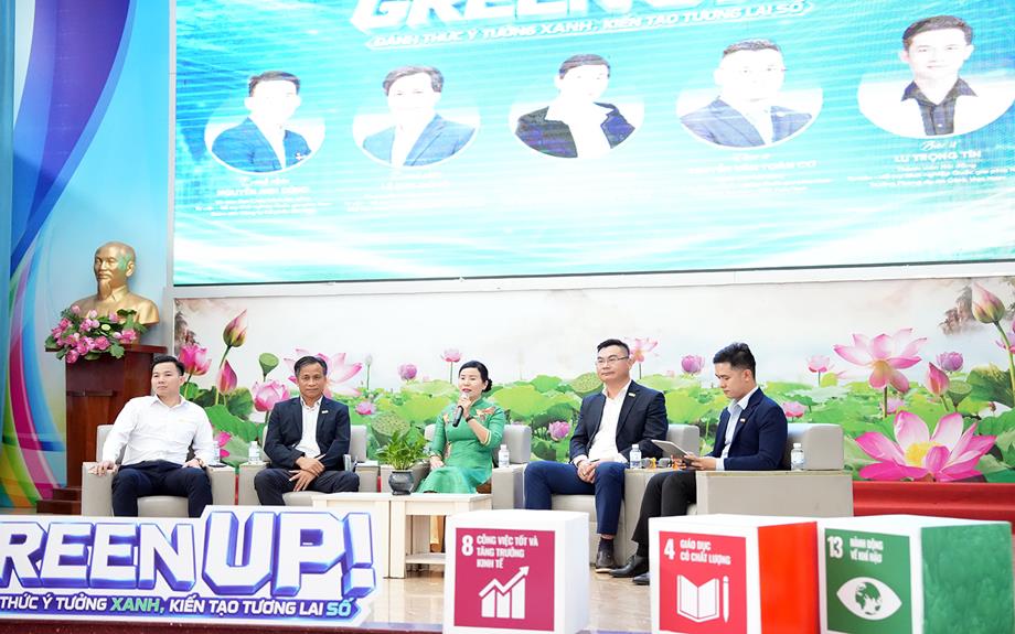Green Up – Awakening Green Ideas, Shaping a Digital Future